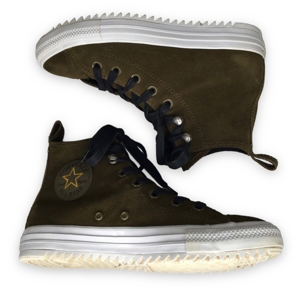 Converse Chuck Taylor All Star Hiker High-Top Sneaker in Olive Green Size 7. - Picture 1 of 12